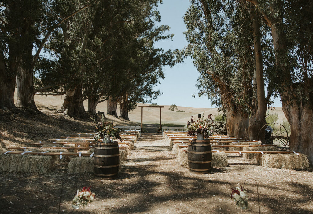 Outdoor wedding ceremony at Glenn Ranch